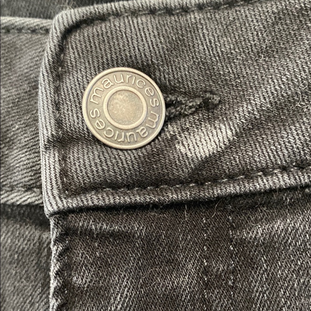 Maurices Black Cropped Jeans - Picture 6 of 14